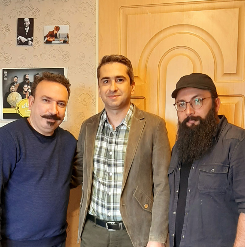 امیر حسین گرشاسبی در کنار استاد کامران یعقوبی و زنده یاد استاد علیرضا اصغری